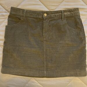 Corduroy Hunter Green miniskirt, Sz 2, 💥HP 11/9